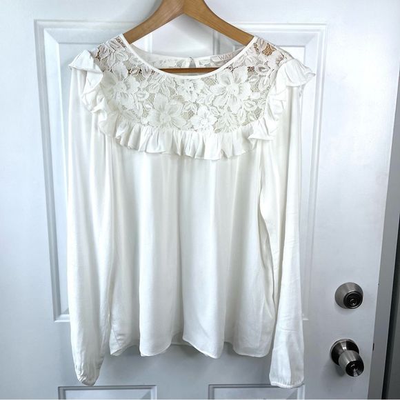 Wayf Long Sleeve Lace Detail White Ivory Blouse Size Medium - Picture 2 of 9